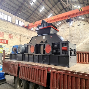 1208大型破碎機(jī) 直連式半自動(dòng)對輥破碎機(jī)發(fā)往河北