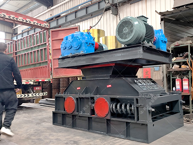 傳統(tǒng)破碎機(jī)處理廢渣總 “水土不服”？為何雙齒輥機(jī)型能輕松勝任？